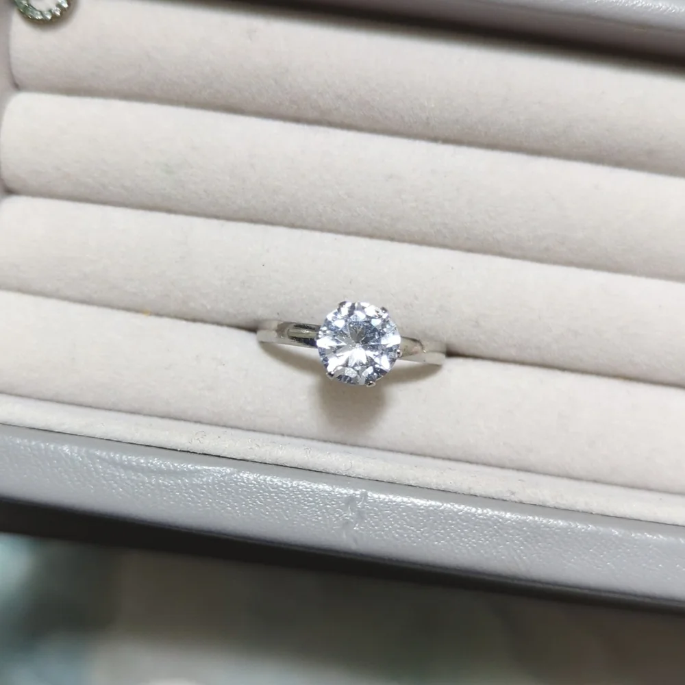 Silver ring! - Picture 2 of 3